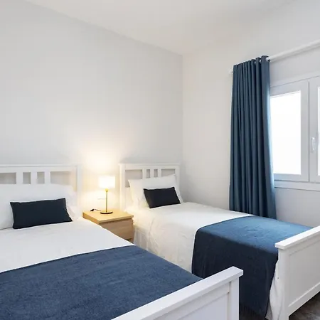 Сasa de vacaciones Home2book Stunning Beachfront House With Sea Views