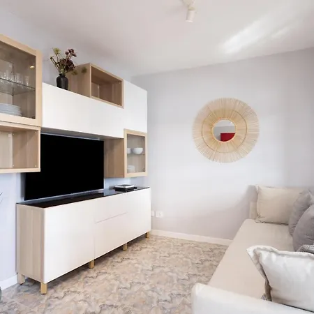 Home2book Stunning Beachfront House With Sea Views Сasa de vacaciones *