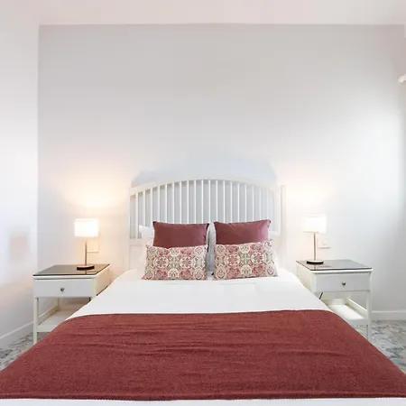 Home2book Stunning Beachfront House With Sea Views Сasa de vacaciones *